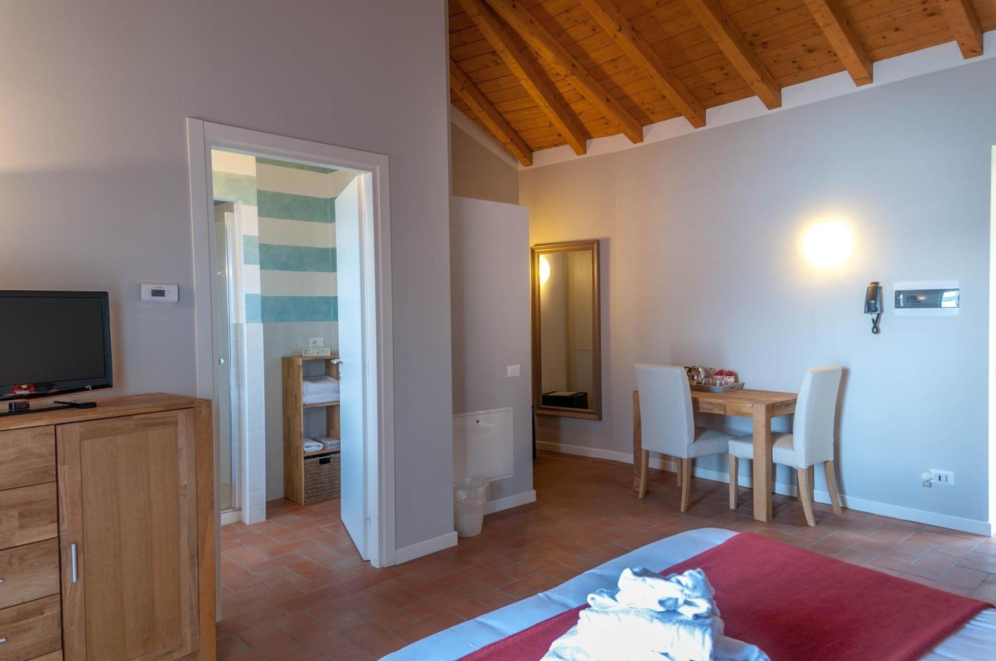 Locanda Pozzetto Laveno-Mombello Phòng bức ảnh